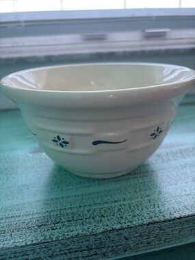 Longaberger Cream and Blue Ceramic Bowl -oven freezer dishwasher and microwave